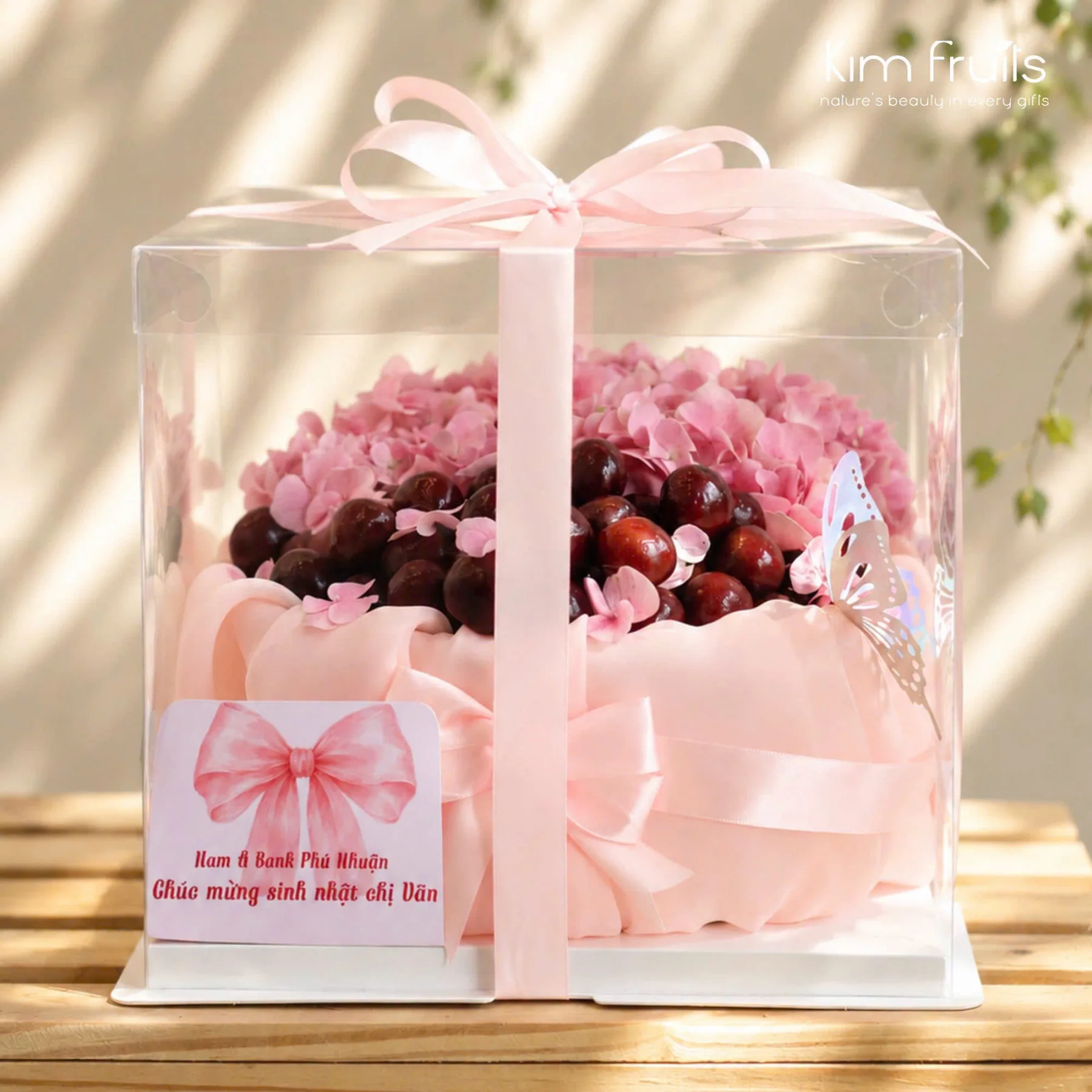 01-Giỏ Sinh nhật Full Tú cầu và Cherry Mỹ